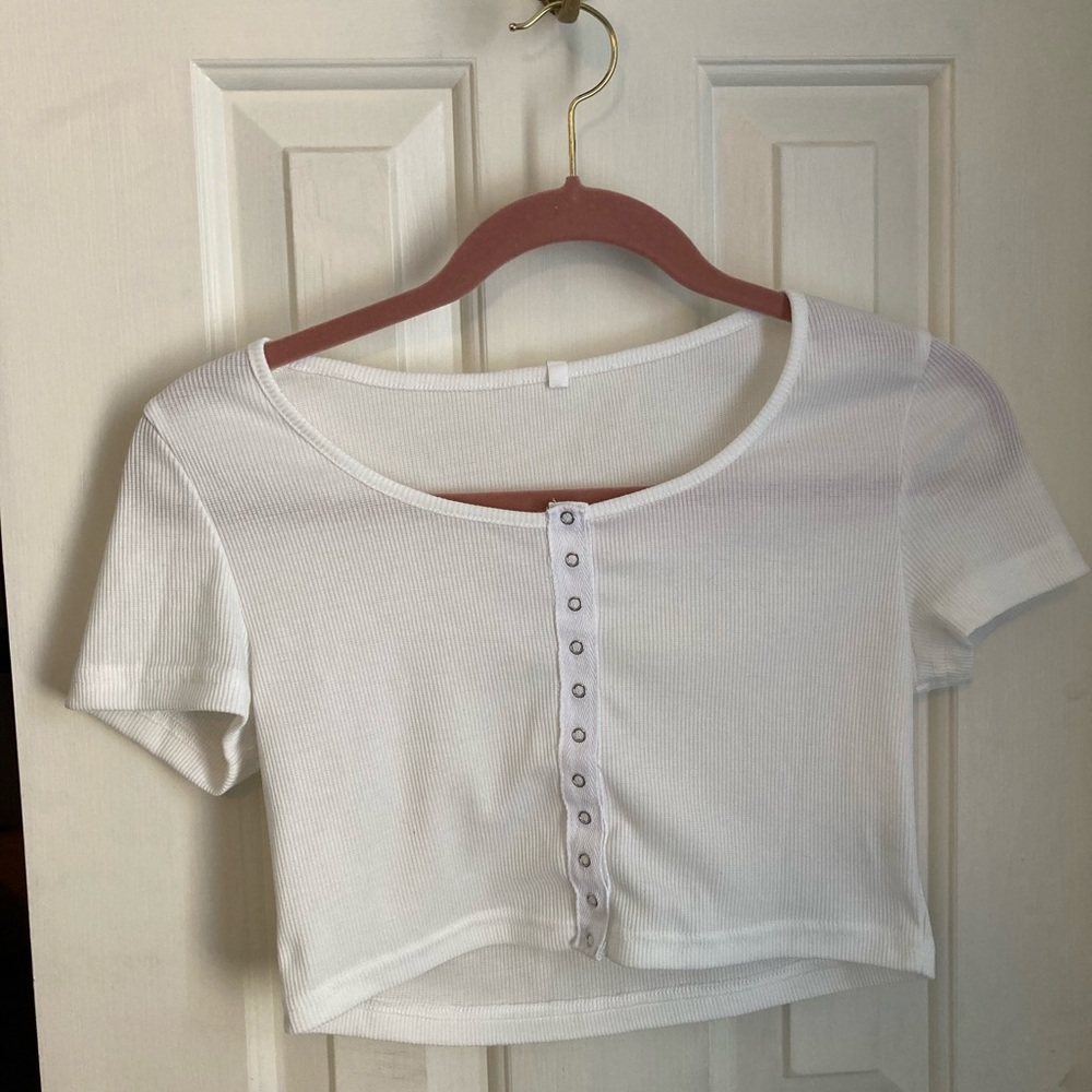 White button up cropped top (S)
